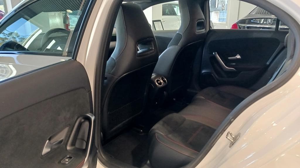 Foto 11 A 200 d AMG 