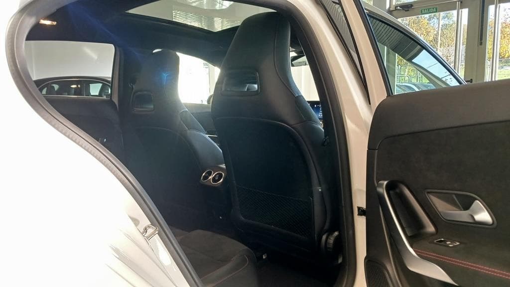 Foto 13 A 200 d AMG 