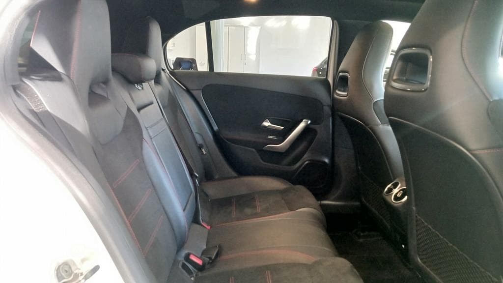 Foto 14 A 200 d AMG 