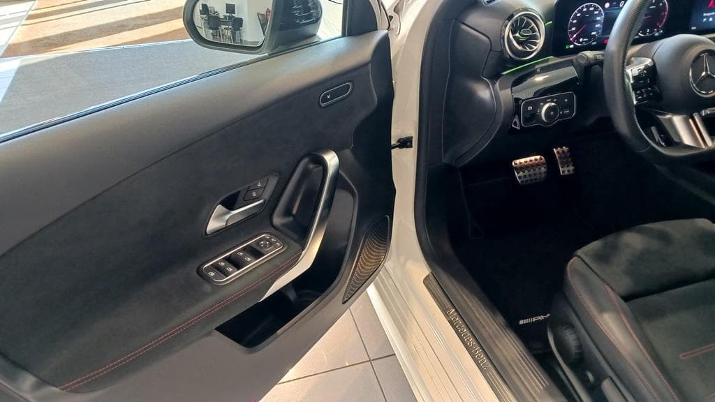 Foto 19 A 200 d AMG 