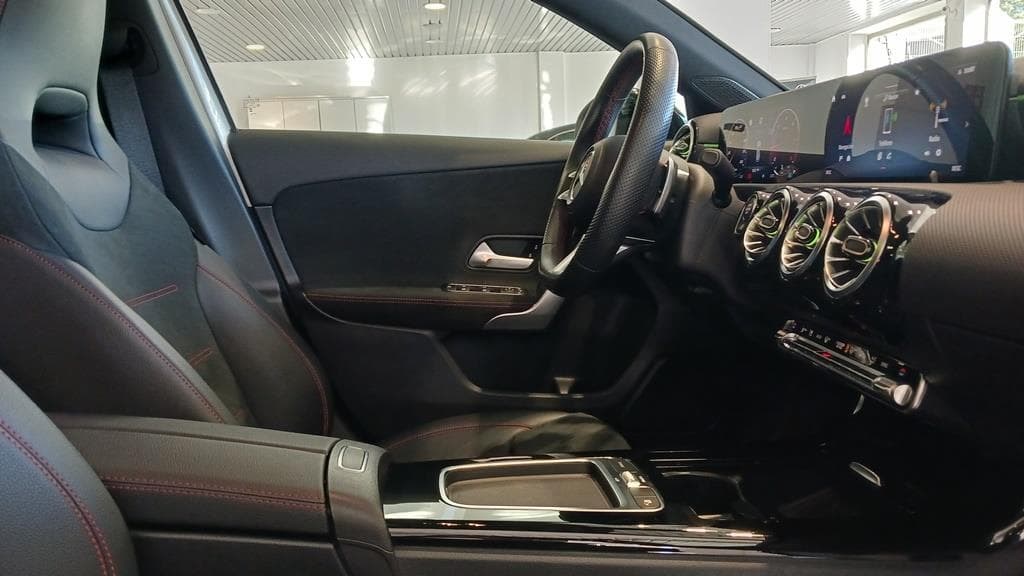 Foto 25 A 200 d AMG 