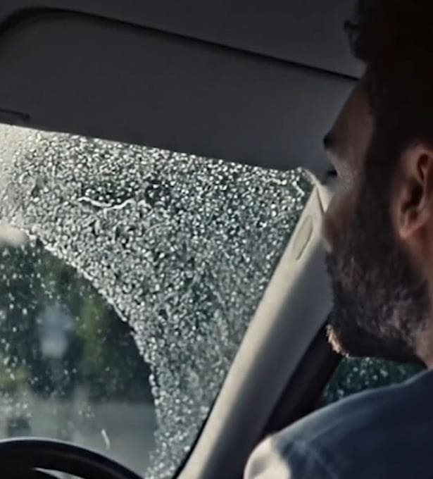 Ante cualquier inclemencia meteorológica, confíe en las escobillas de Mercedes-Benz