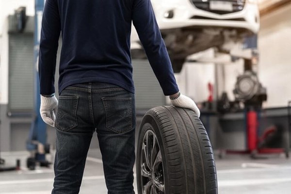 Apuesta por la seguridad, opta por neumáticos Mercedes