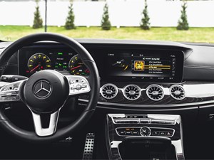 ¡Controle las puertas y ventanas de su Mercedes desde una app!
