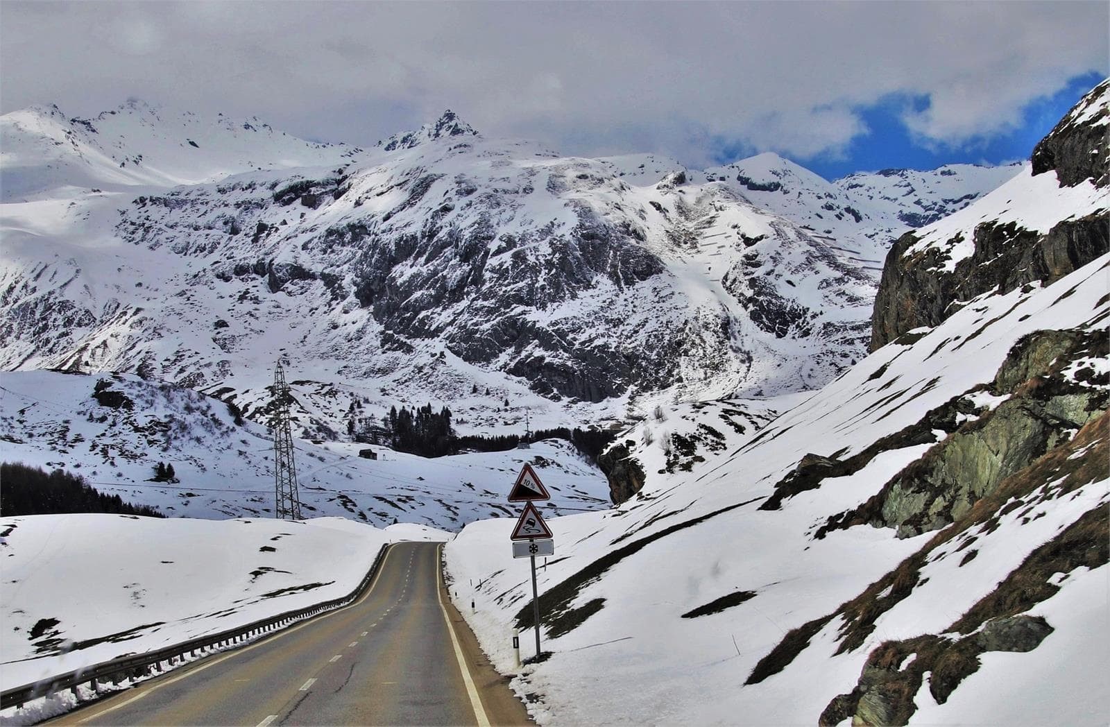 Evita cualquier imprevisto en la carretera con los neumáticos de invierno Mercedes-Benz - Imagen 1