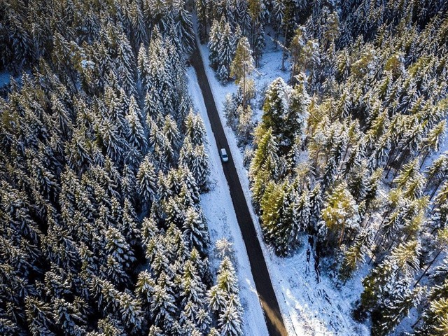 Evita cualquier imprevisto en la carretera con los neumáticos de invierno Mercedes-Benz