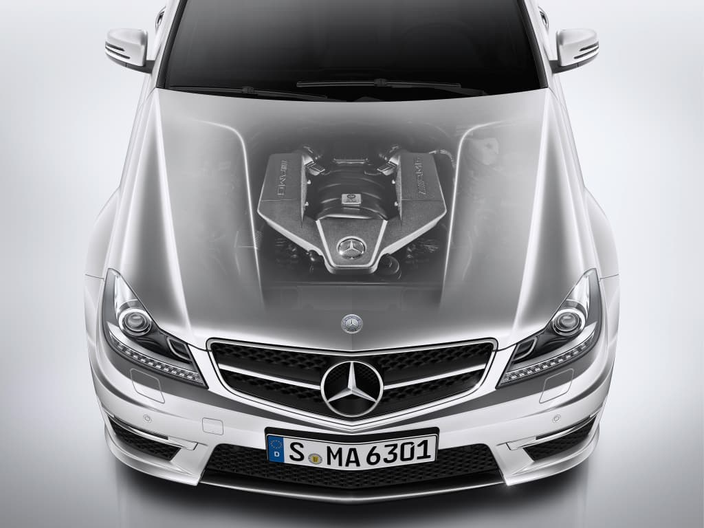Consigue el certificado sellado de reparación de Mercedes-Benz