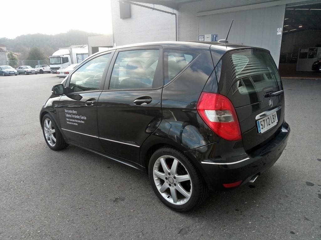 Foto 2 Mercedes A 180 CDI Avantgarde Sport