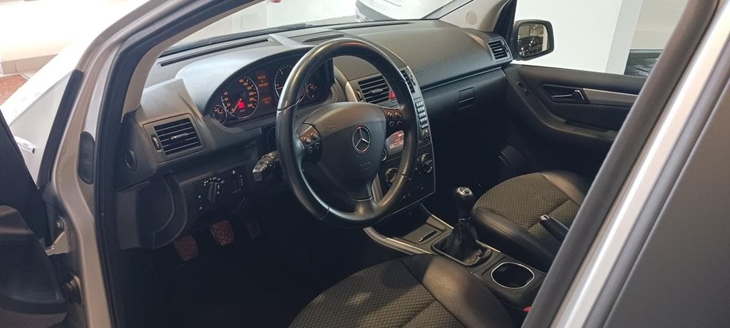 Foto 25 Mercedes A 180 CDI Avantgarde