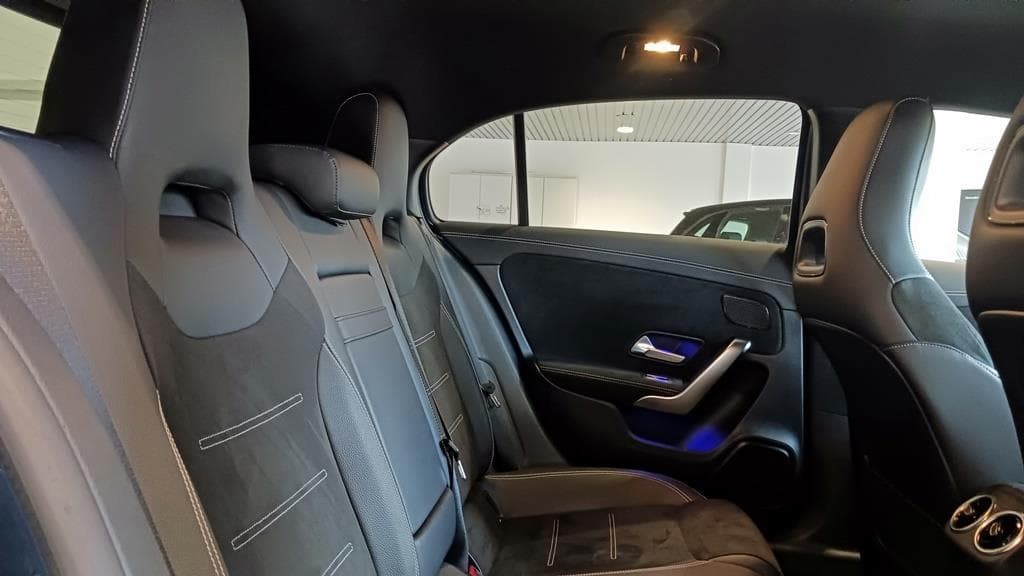 Foto 14 Mercedes A 180 d AMG Edition Aut.