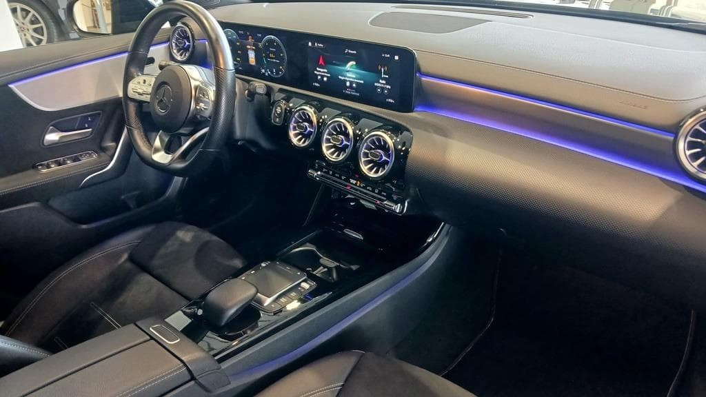 Foto 18 Mercedes A 180 d AMG Edition Aut.