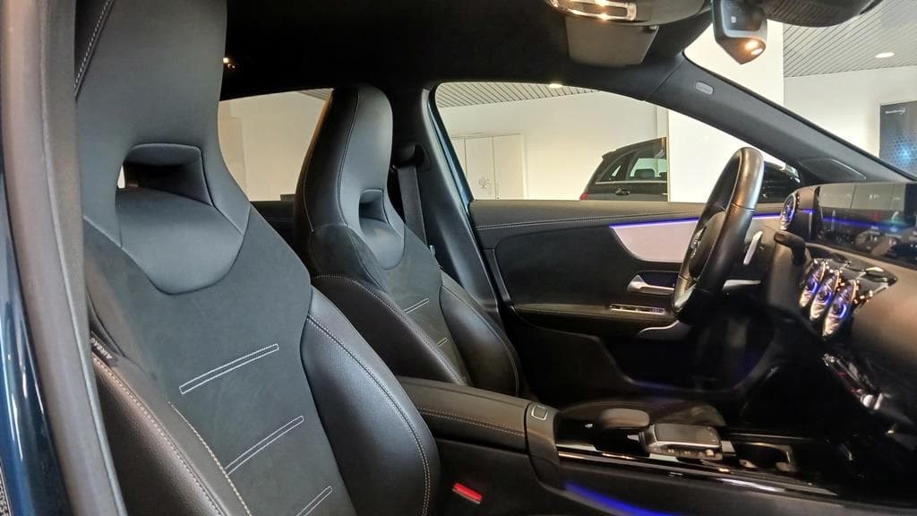 Foto 19 Mercedes A 180 d AMG Edition Aut.