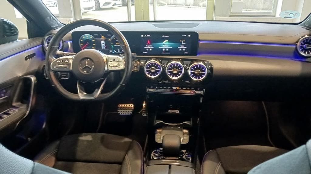 Foto 20 Mercedes A 180 d AMG Edition Aut.