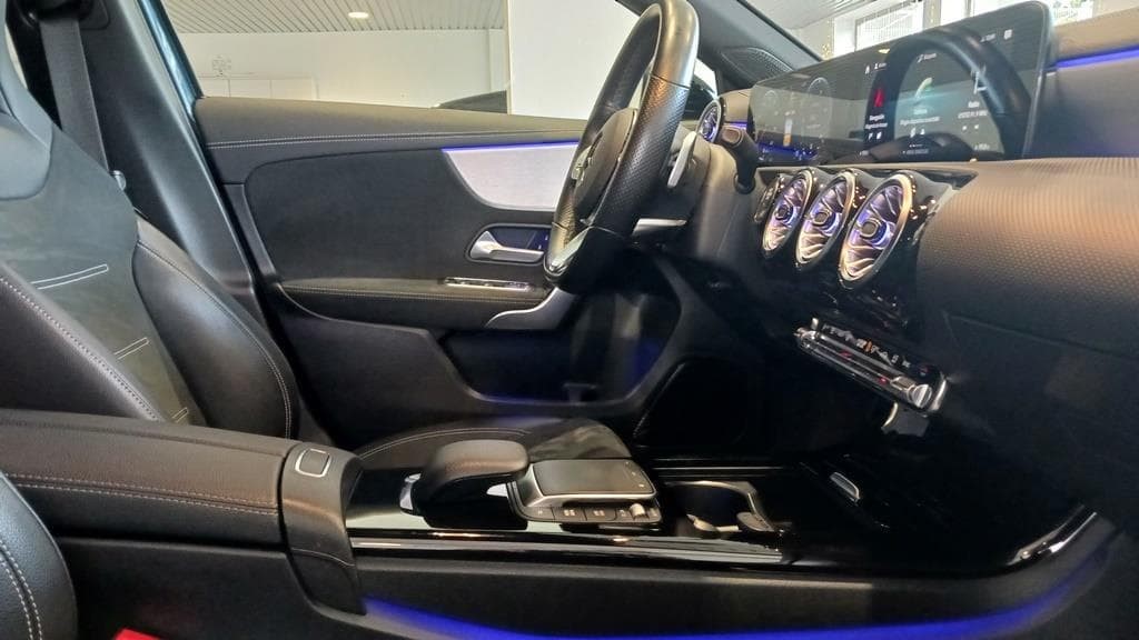 Foto 22 Mercedes A 180 d AMG Edition Aut.