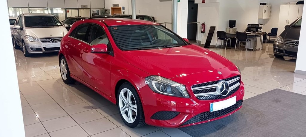 Foto 3 Mercedes A 200 CDI Urban 7G-DCT