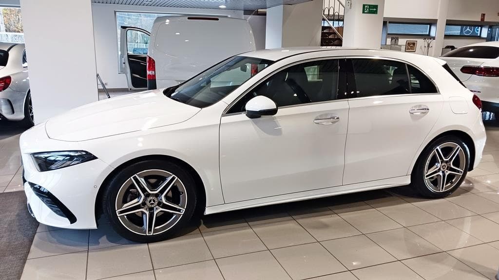 Foto 10 Mercedes A 200 d AMG Advanced Plus Aut.