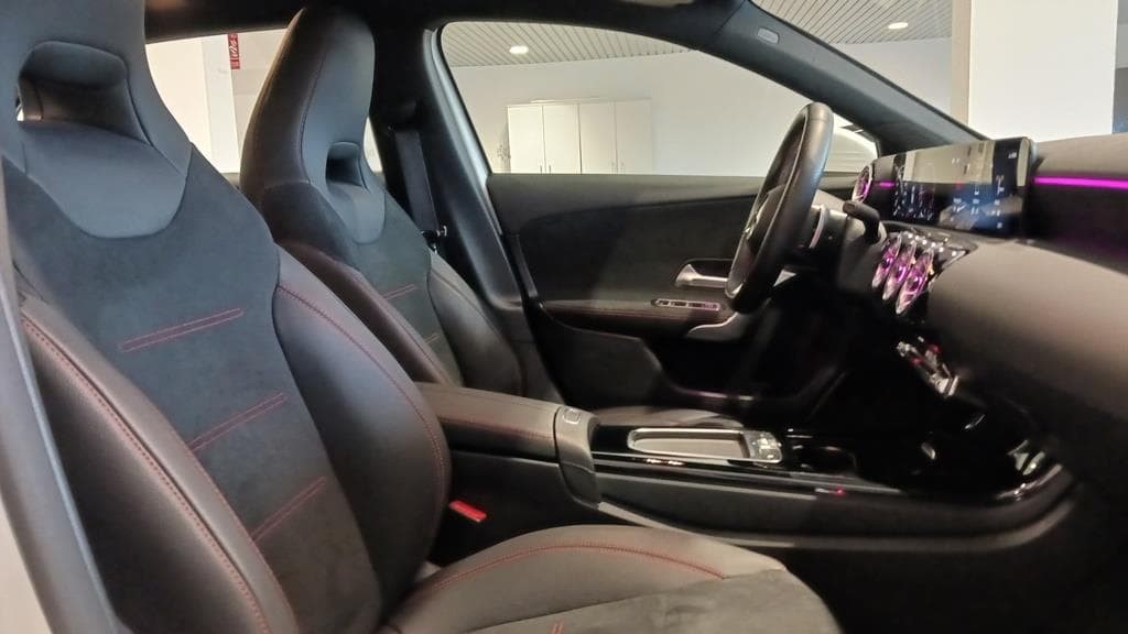 Foto 17 Mercedes A 200 d AMG Advanced Plus Aut.