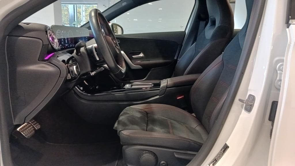 Foto 19 Mercedes A 200 d AMG Advanced Plus Aut.
