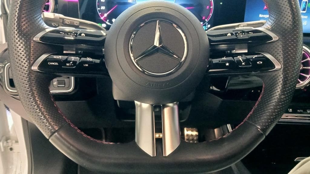 Foto 26 Mercedes A 200 d AMG Advanced Plus Aut.