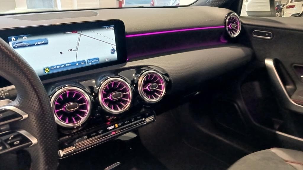 Foto 30 Mercedes A 200 d AMG Advanced Plus Aut.