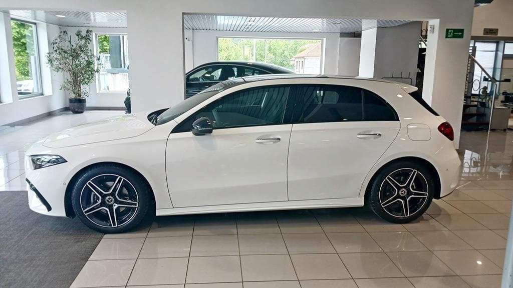 Foto 10 Mercedes A 200 d AMG Advanced Plus 