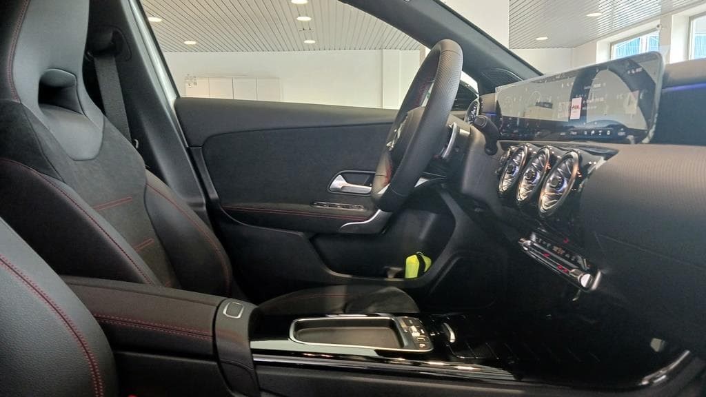 Foto 19 Mercedes A 200 d AMG Advanced Plus 