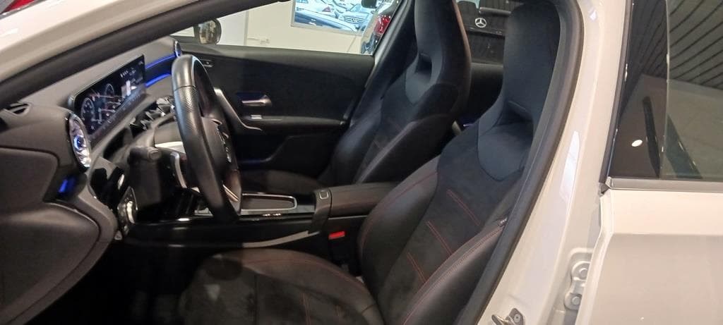 Foto 14 Mercedes A 200 d AMG Advanced Plus