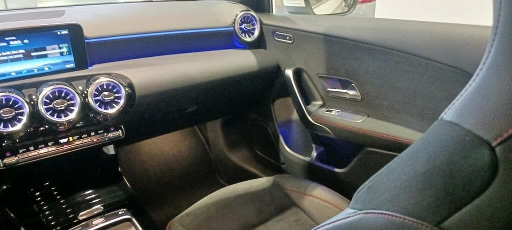 Foto 18 Mercedes A 200 d AMG Advanced Plus