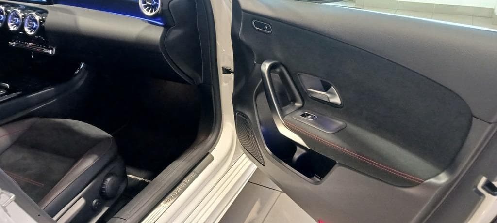 Foto 9 Mercedes A 200 d AMG Advanced Plus