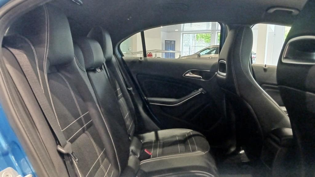 Foto 13 Mercedes A 200 d Urban Aut.