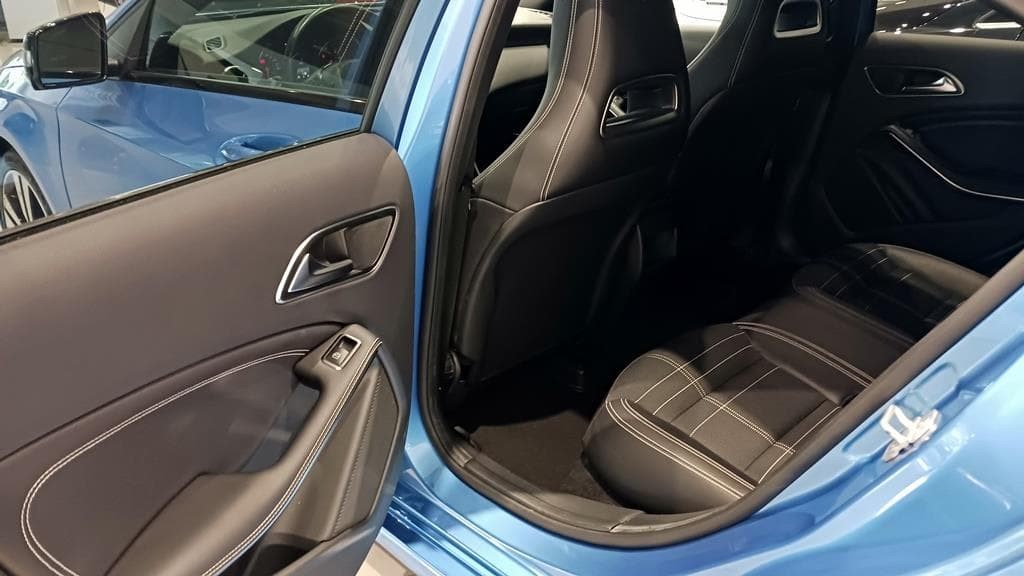 Foto 14 Mercedes A 200 d Urban Aut.