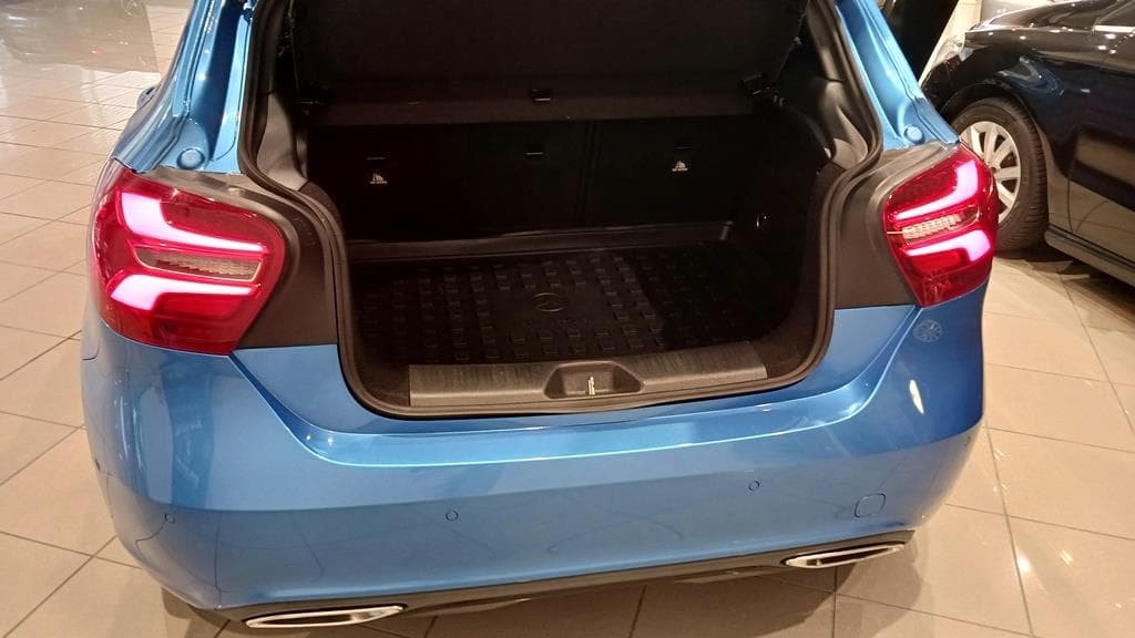 Foto 40 Mercedes A 200 d Urban Aut.