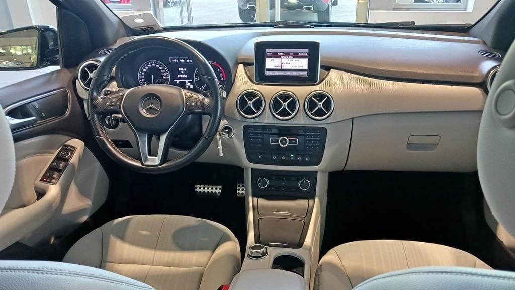 Foto 19 Mercedes B 180 CDI BE Sport Aut.