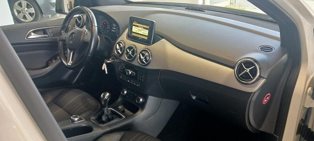 Foto 14 Mercedes B 180 CDI BE Sport