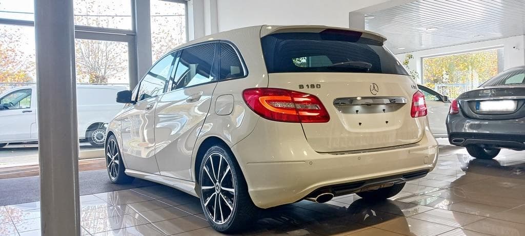 Foto 8 Mercedes B 180 CDI BE Sport