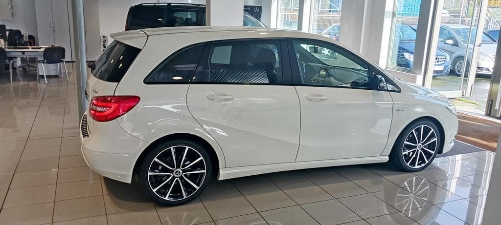 Foto 9 Mercedes B 180 CDI BE Sport