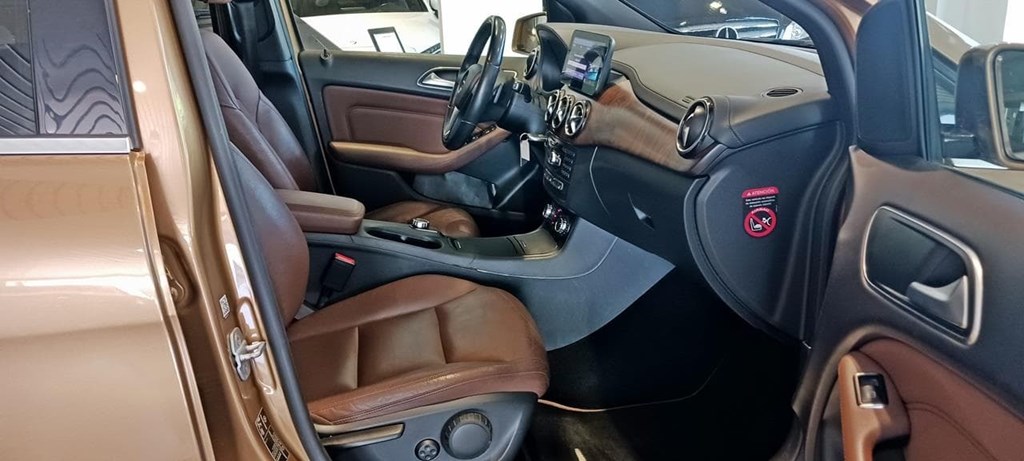 Foto 11 Mercedes B 180 CDI Sport 7G-DCT
