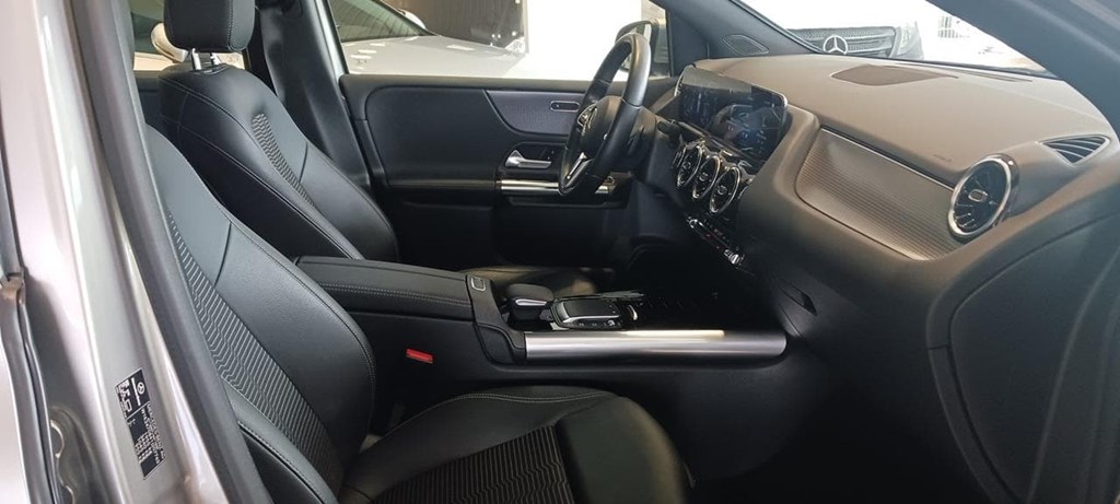 Foto 11 Mercedes B 180 Progressive 7G-DCT