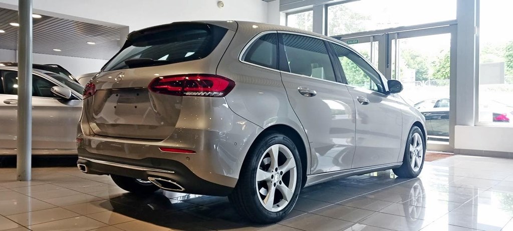 Foto 6 Mercedes B 180 Progressive 7G-DCT