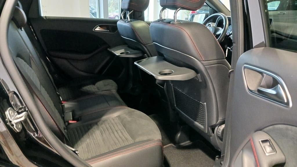Foto 13 Mercedes B 200 d AMG 7G-DCT