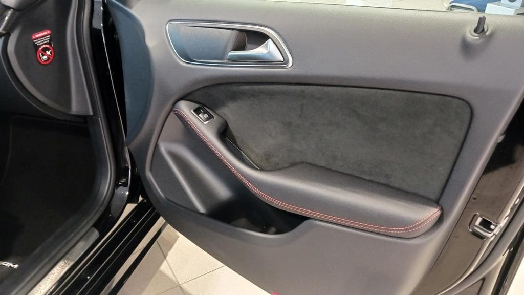 Foto 18 Mercedes B 200 d AMG 7G-DCT
