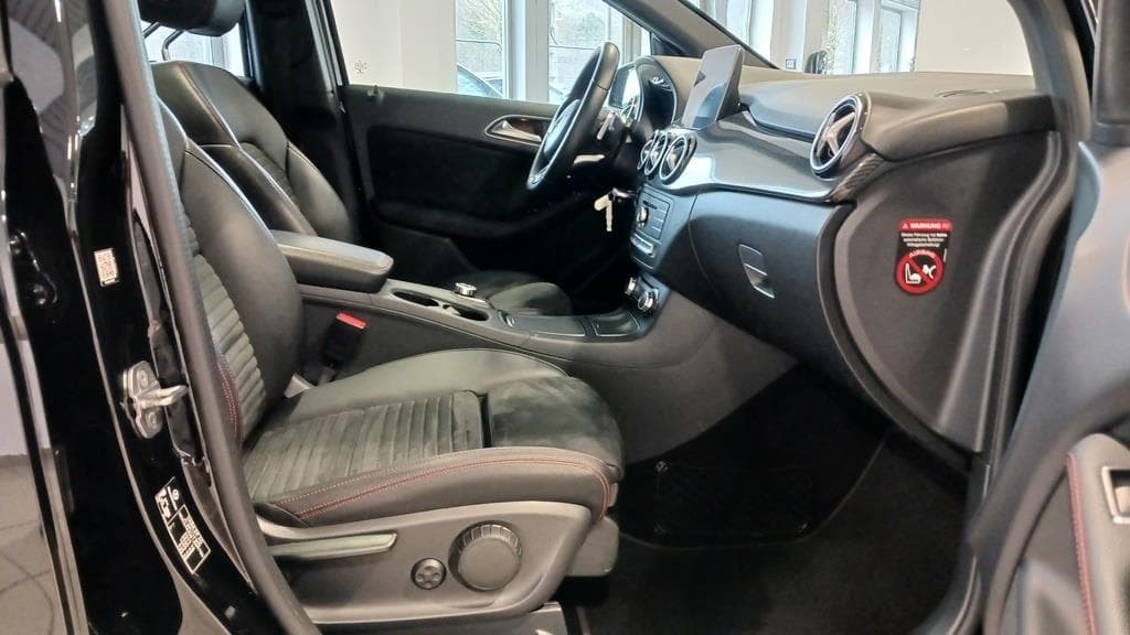 Foto 19 Mercedes B 200 d AMG 7G-DCT