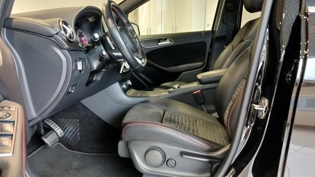 Foto 25 Mercedes B 200 d AMG 7G-DCT