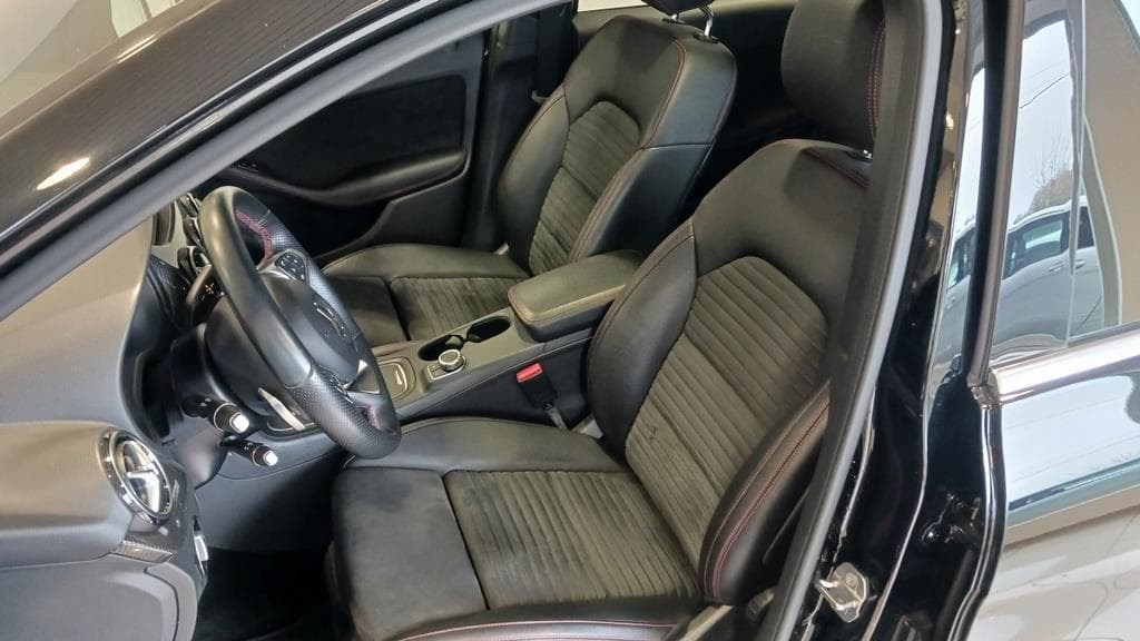 Foto 26 Mercedes B 200 d AMG 7G-DCT