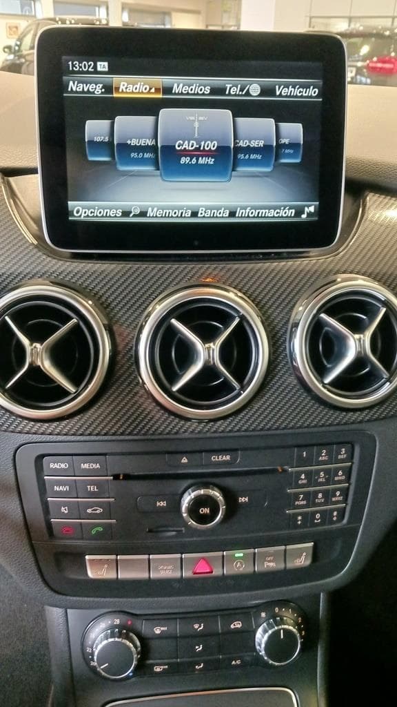 Foto 34 Mercedes B 200 d AMG 7G-DCT
