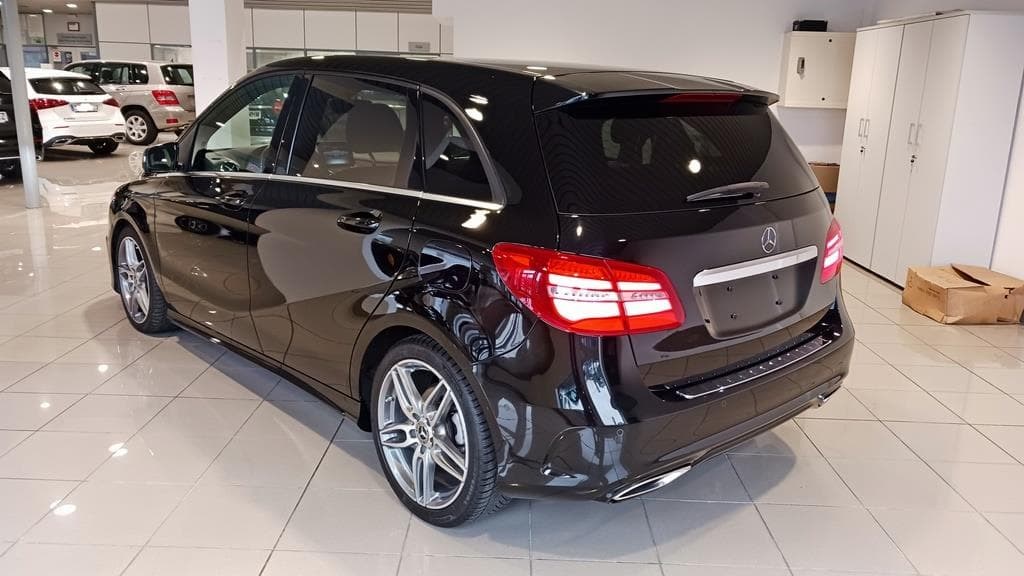 Foto 5 Mercedes B 200 d AMG 7G-DCT