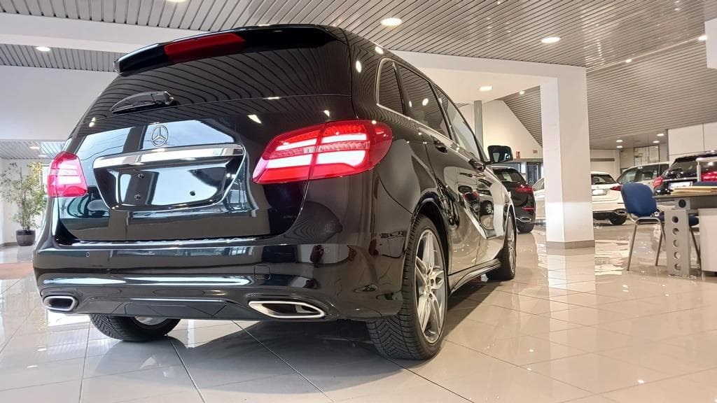 Foto 8 Mercedes B 200 d AMG 7G-DCT
