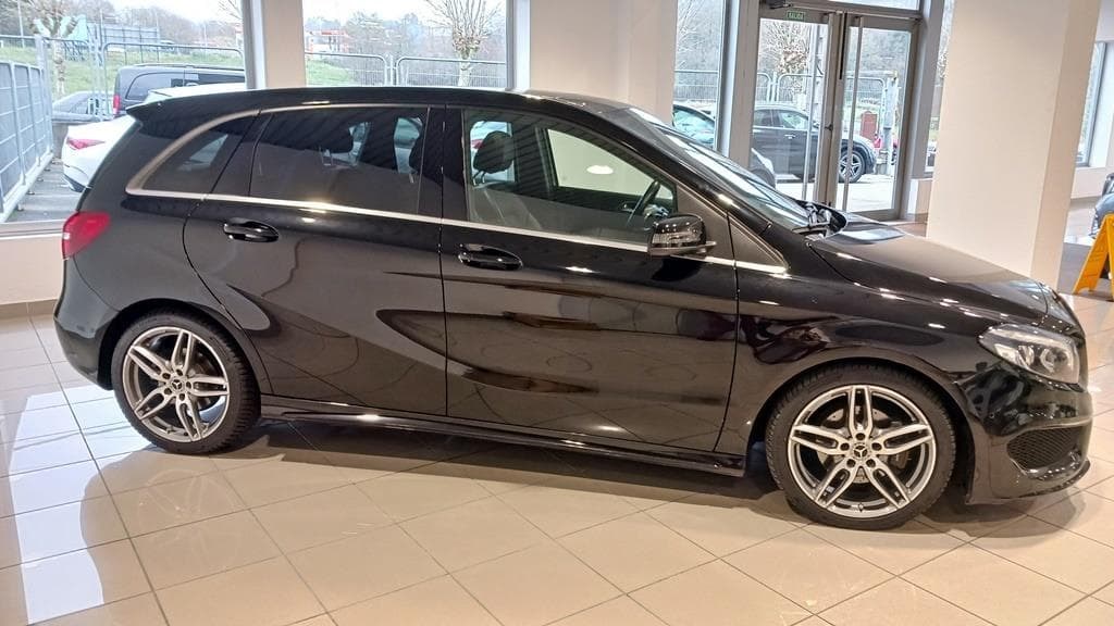 Foto 9 Mercedes B 200 d AMG 7G-DCT