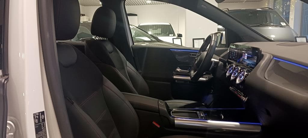 Foto 12 Mercedes B 200 d AMG Advanced Plus