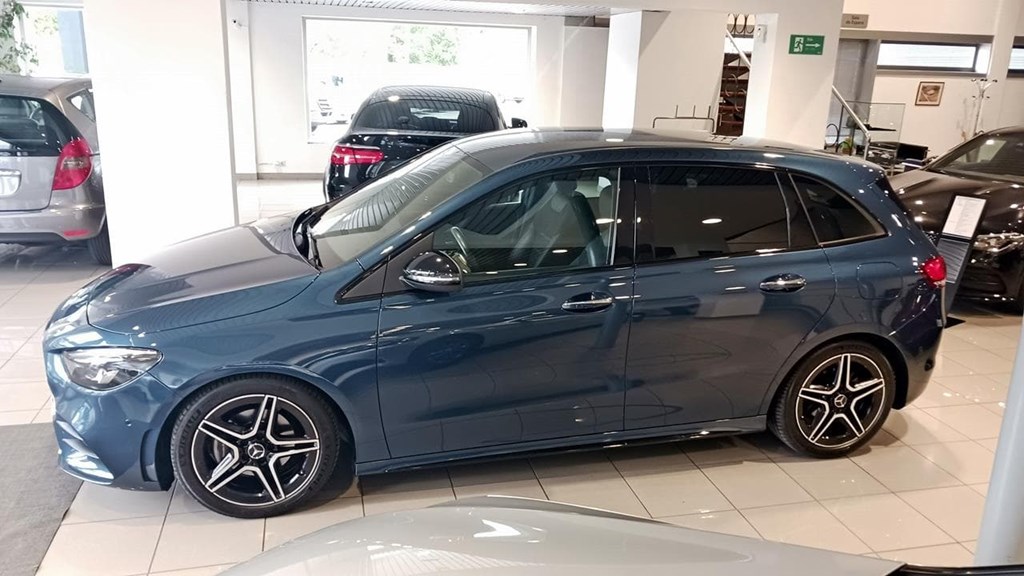Foto 10 Mercedes B 200 d AMG Edition 8G-DCT